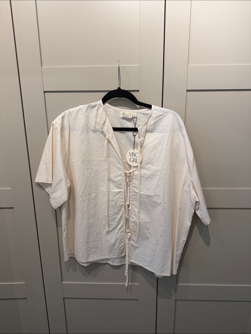Vrg girl cream Tie-Front shirt